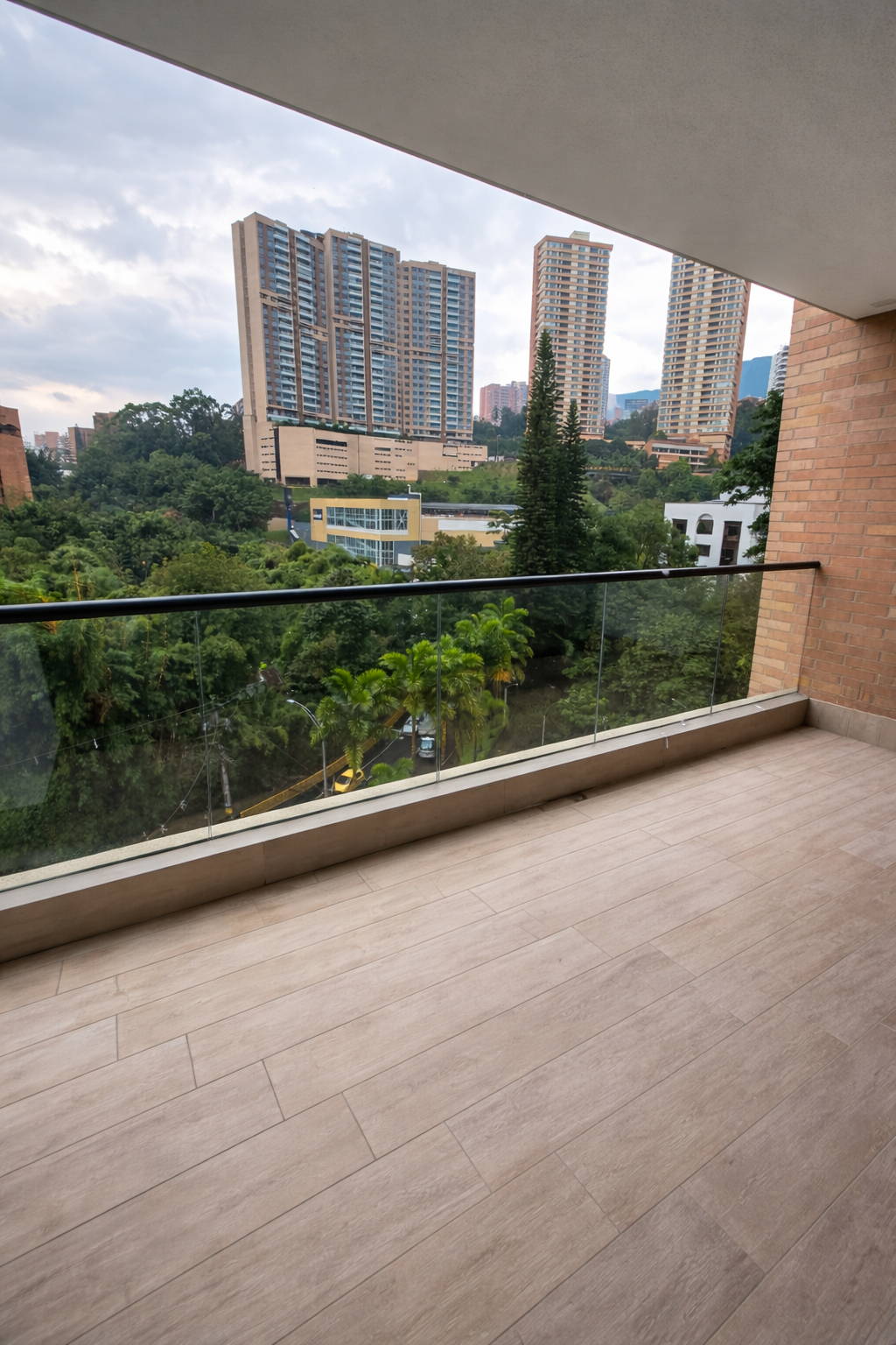 amplio-balcon-cista-panoramica