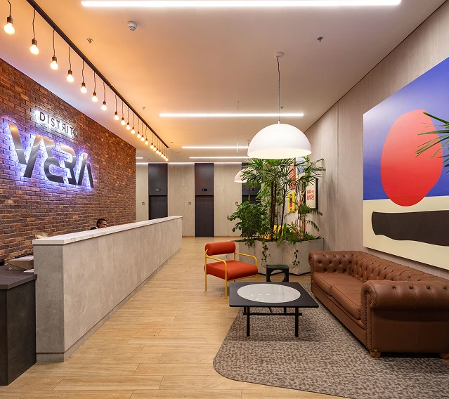 lobby-distrito-vera-1x1