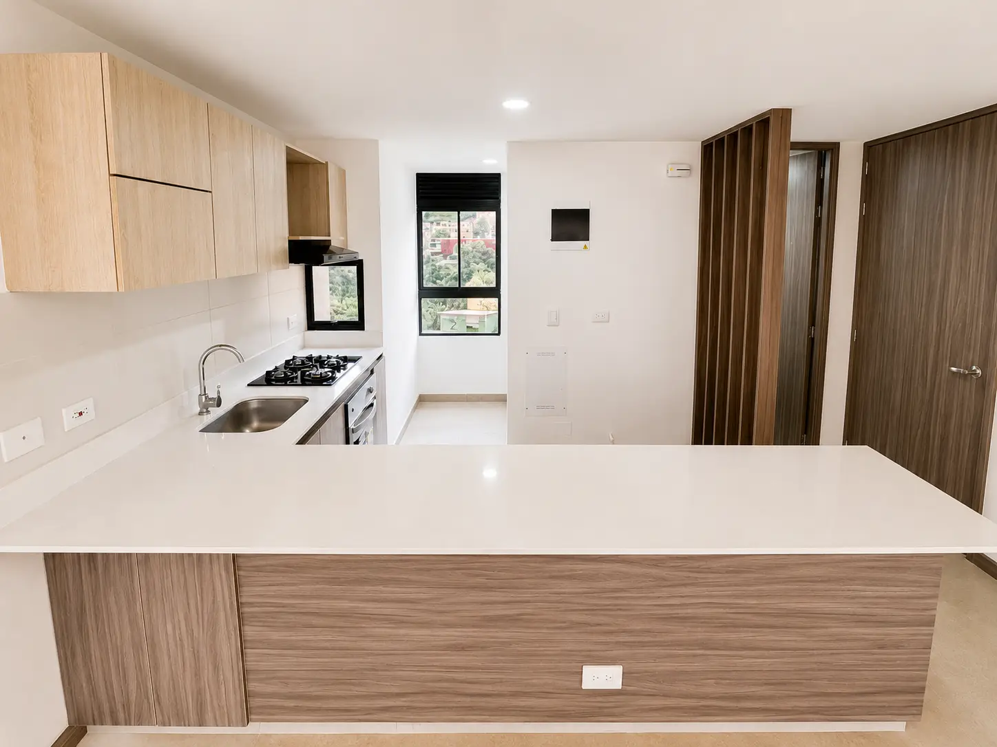 amplio-meson-tipo-chef-cocina-abierta