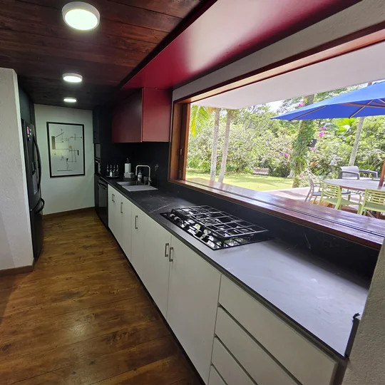 amplia-cocina-finca-la-chamiza