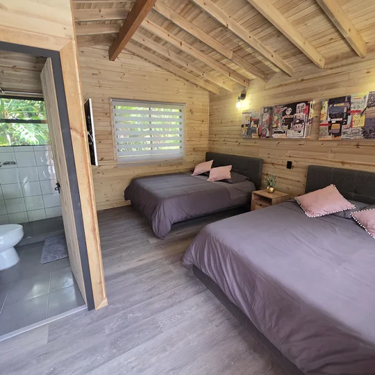 habitacion-con-baño-finca-la-chamiza